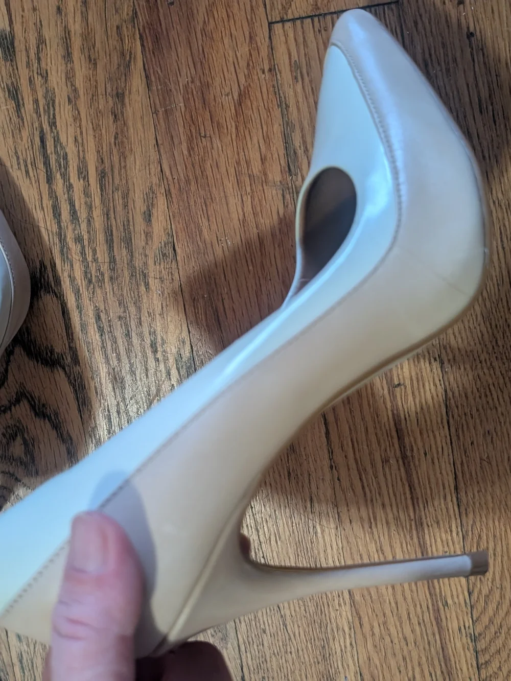 ALDO Women’s Pointed Toe Flats in White and Tan